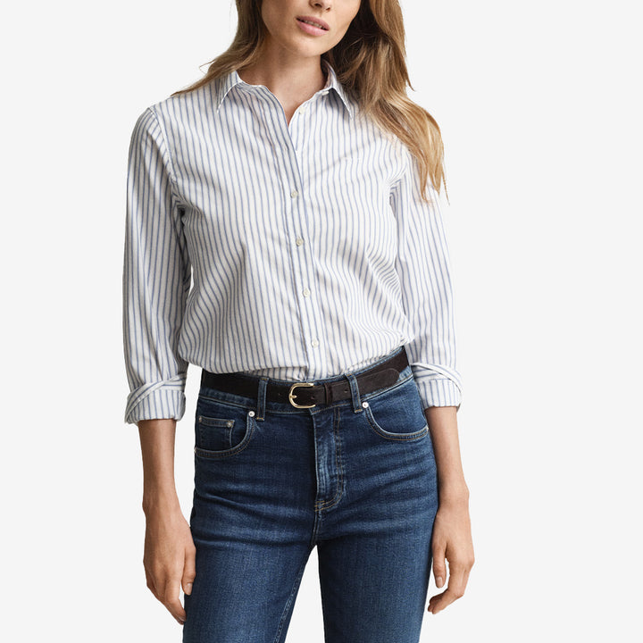 Gant Classic Poplin Striped Shirt i Eggshell med garnfärgade ränder och bröstficka