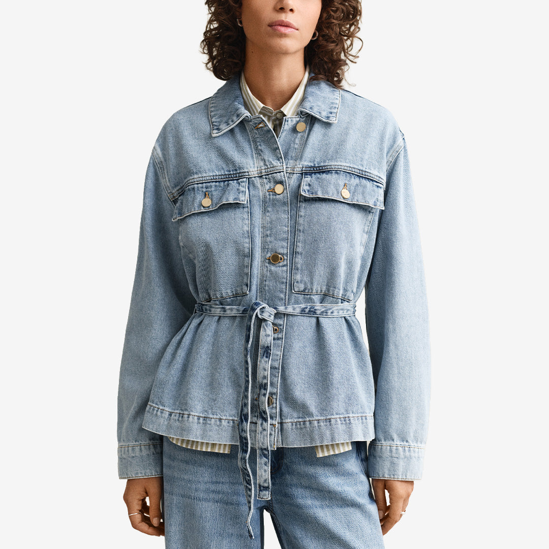 Gant Denim Jacket with Tie Detail, ljusblå jeansjacka i bomull med integrerat knyt och bröstfickor