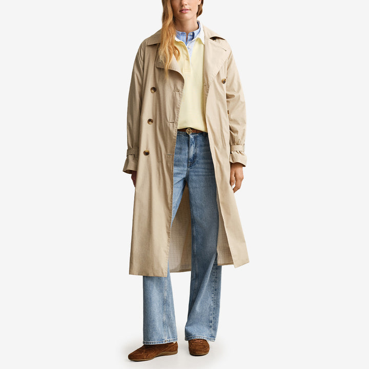 Gant Lightweight Trench Coat, oat beige vattenavvisande trenchcoat med avtagbart midjebälte och belted cuffs