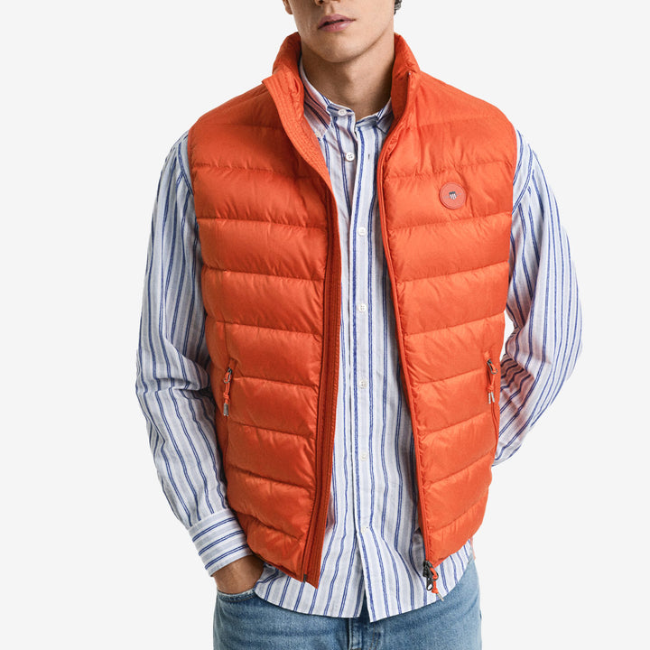 LIGHT DOWN VEST