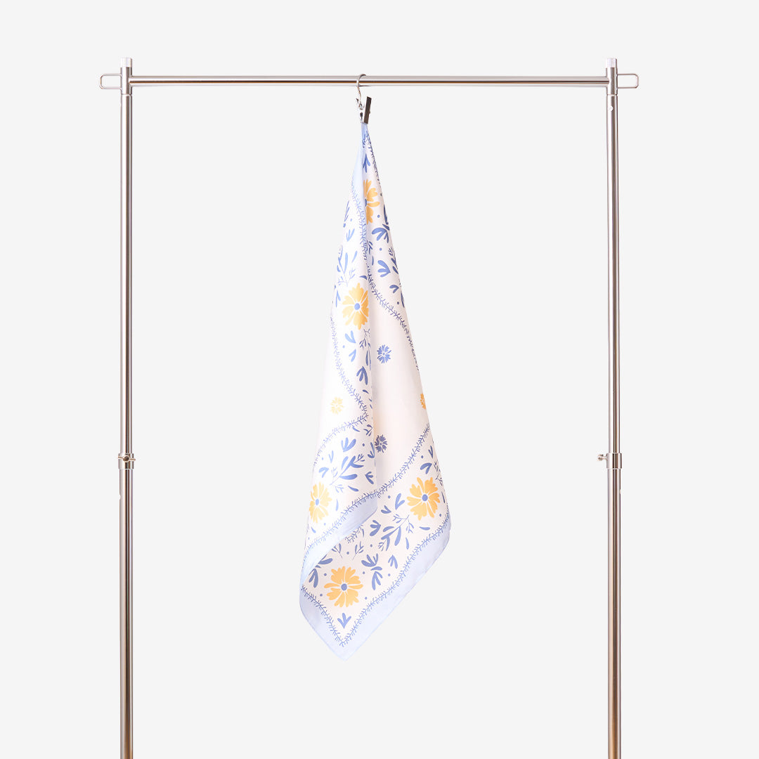 70FJ462 Sjal 25Blue blå sjal i 100% polyester