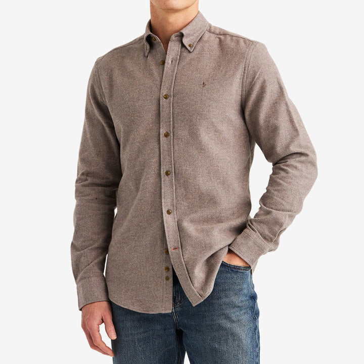 Brun Morris Flannel Herringbone Shirt slim fit skjorta i 100% bomull med fiskbensstruktur för herr.