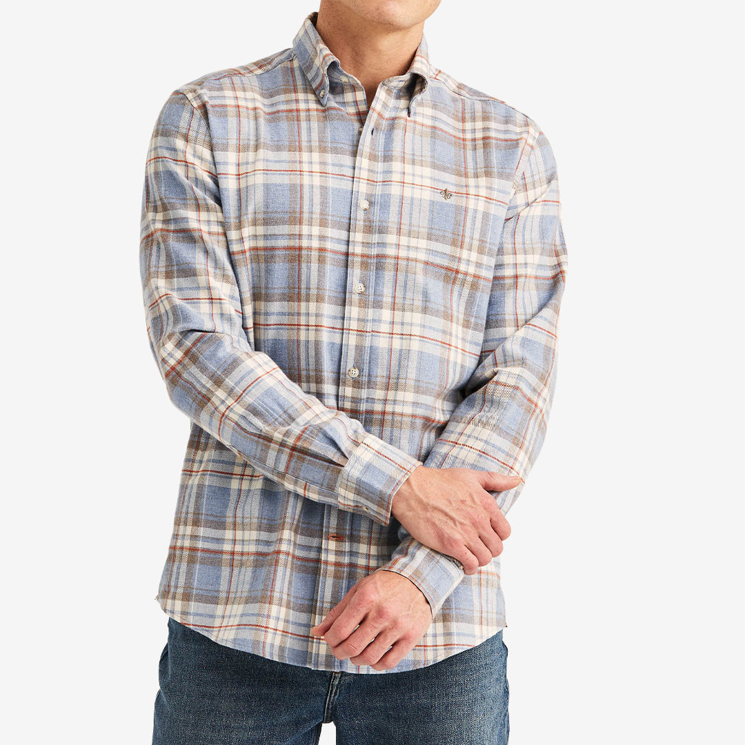 Blå Morris Happy Flannel Check Shirt flanellskjorta i 100% bomull med rutigt mönster för herr.