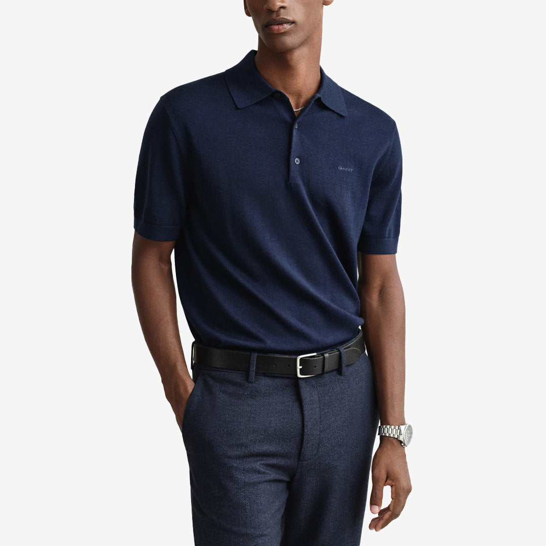 Gant Extrafine Merino Wool SS Polo i Marine med pikékrage och broderad logotyp på bröstet