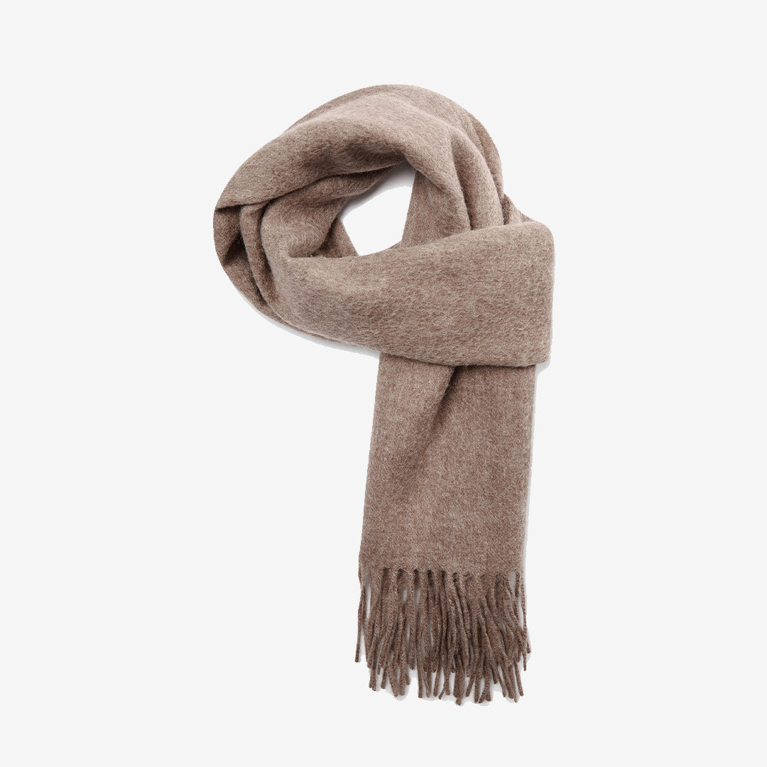 Halsduk i camel från Bruun & Stengade i 100% lammull
