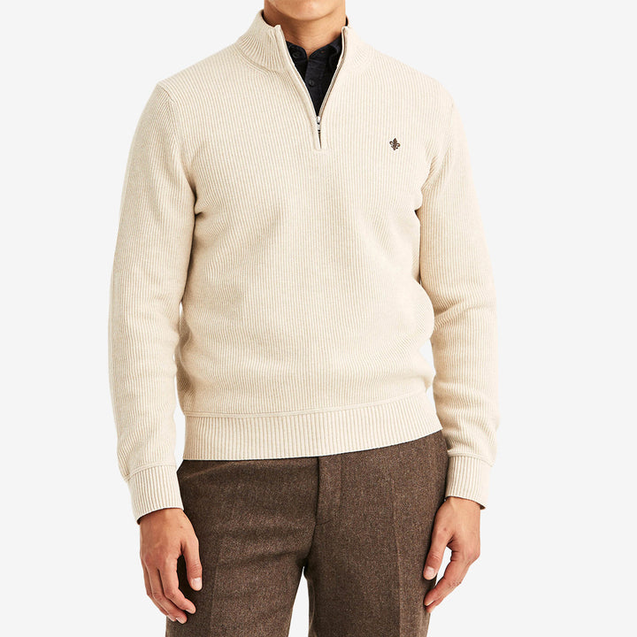 Morris Colin Half Zip stickad tröja för herr i Khaki med hög krage, halv dragkedja och 100% bomull.