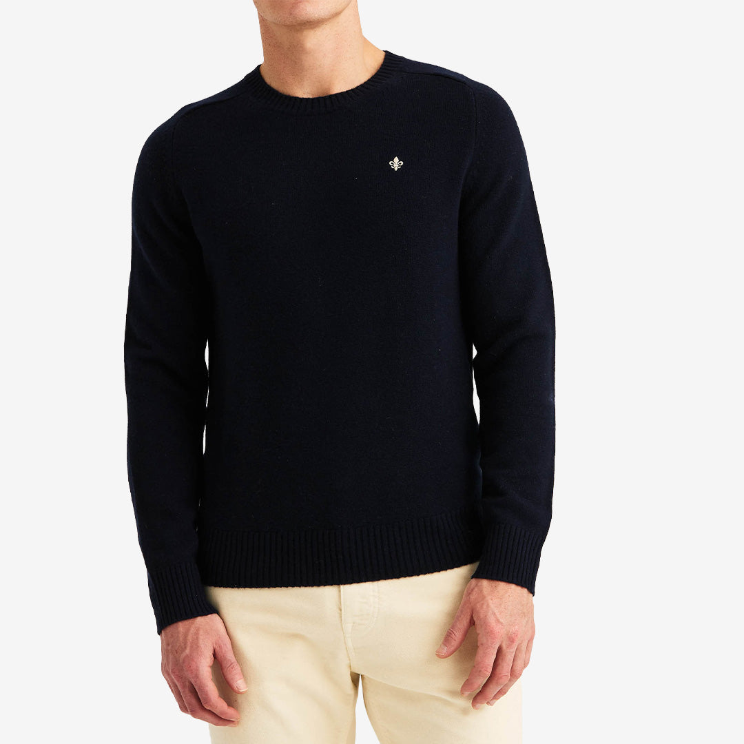 Morris Hertford Oneck stickad tröja för herr i Navy med rund halsringning och 100% merinoull.