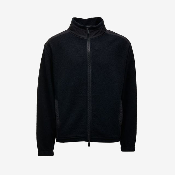 Cesano Boiled Wool Jacket A0181 i svart – ziptröja i merinoull med tekniska ripstop-detaljer