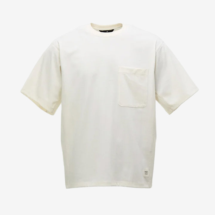 Canella Logo Print T-shirt Offwhite i ekologisk bomull med relaxed fit och bröstficka