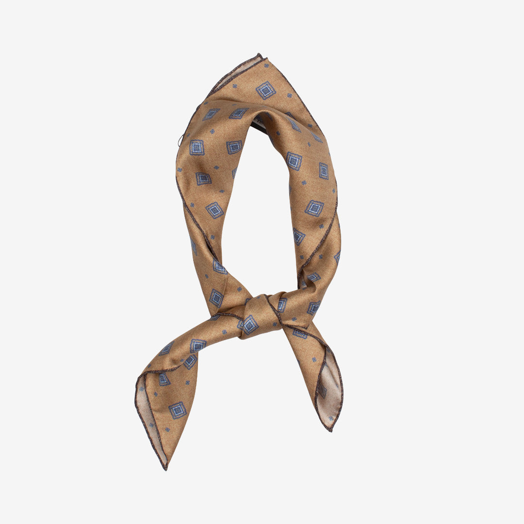 7East Norwich mönstrad sidensjal Sand A1670