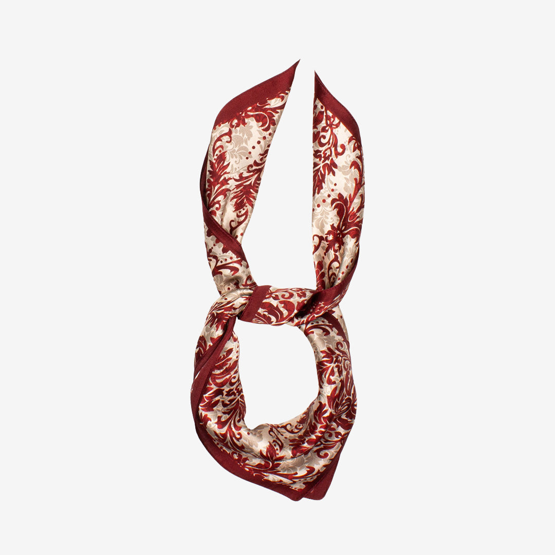 Seven East Bedsted Silk Scarf mönstrad sjal i Red, 70 x 70 cm, tillverkad i 100% siden.