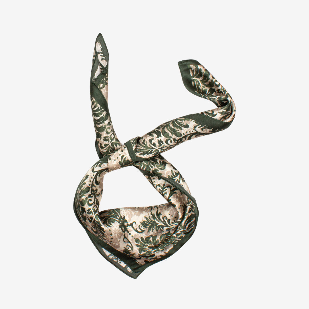 Seven East Bedsted Silk Scarf mönstrad sjal i Green, 70 x 70 cm, tillverkad i 100% siden.