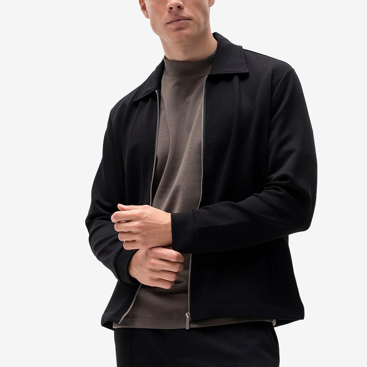 Brand Island Kakoi Zip Shirt V2 för herr i Black, svart skjorta med avslappnad passform och stilren design.