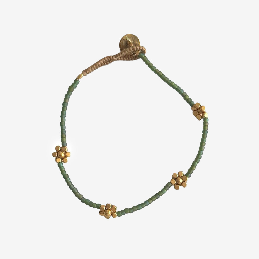 GP05 LULU QUEENIE BAMBOO GREEN armband i grönt med färgade pärlor och gulddetaljer