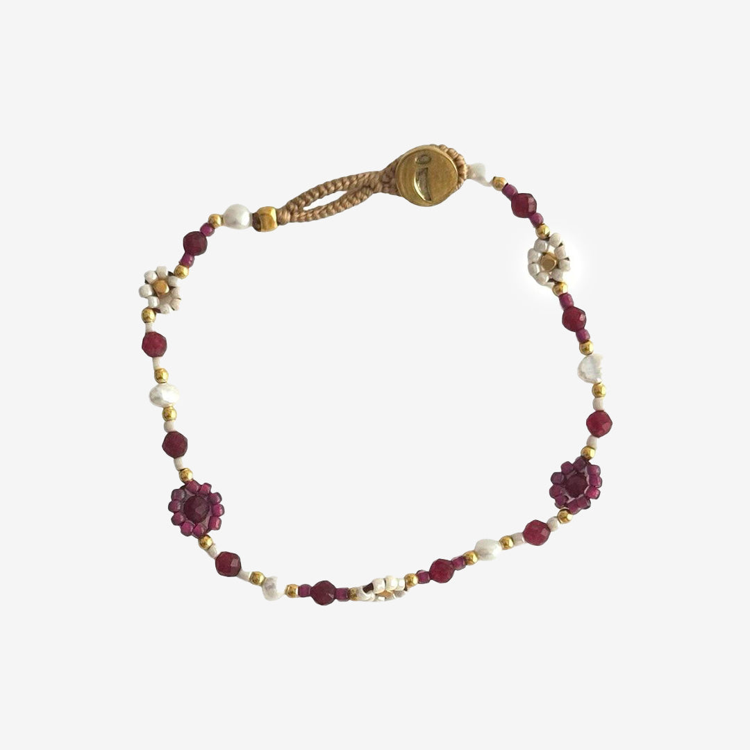 GO07 LULU FLOWER armband i maroon med pärlor, halvädelstenar och gulddetaljer