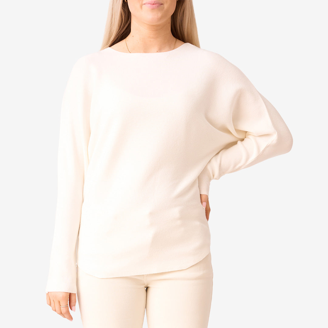 CH26SS06 stickad topp Ivory krämvit topp i viskosblandning