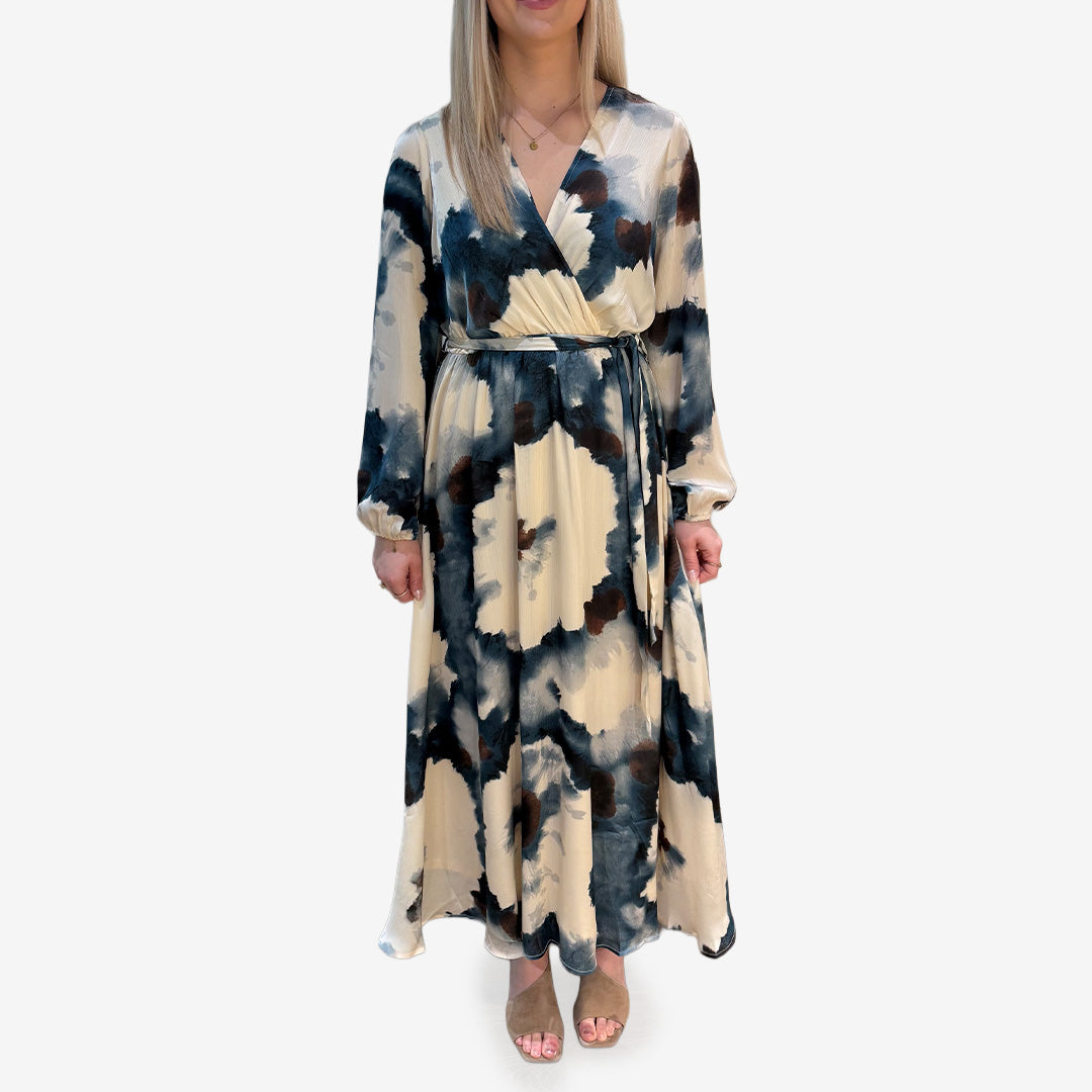 CH26SS33 klänning i 100% polyester i färgerna ivory och navy för dam