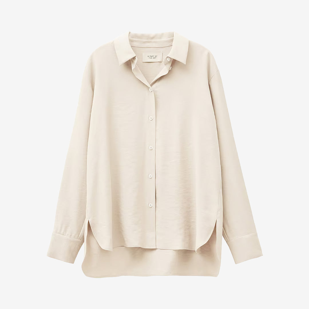 CW261003 Daily Shirt i Ivory Creme för dam tillverkad i viskos och lyocell med avslappnad passform och klassisk krage