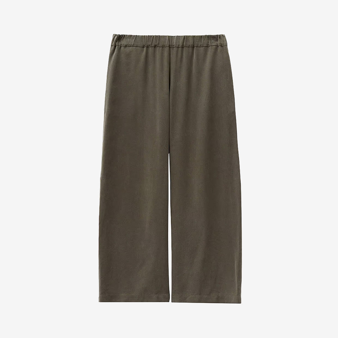 CW261302 Airy Pants i Pine Green för dam tillverkade i 100% lyocell med rak passform och elastisk midja