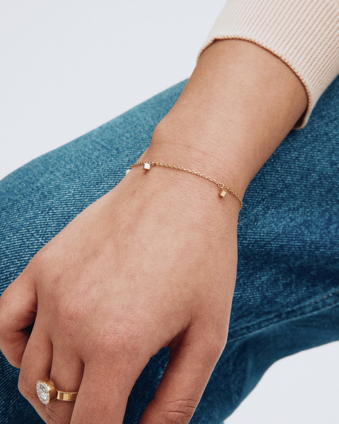 Dice Bracelet Gold