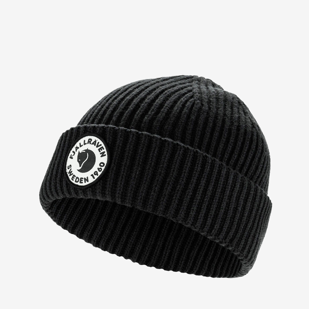 Fjällräven 1960 Lite Logo Hat – ribbstickad mössa i merinoull och bomull med logotyp, black
