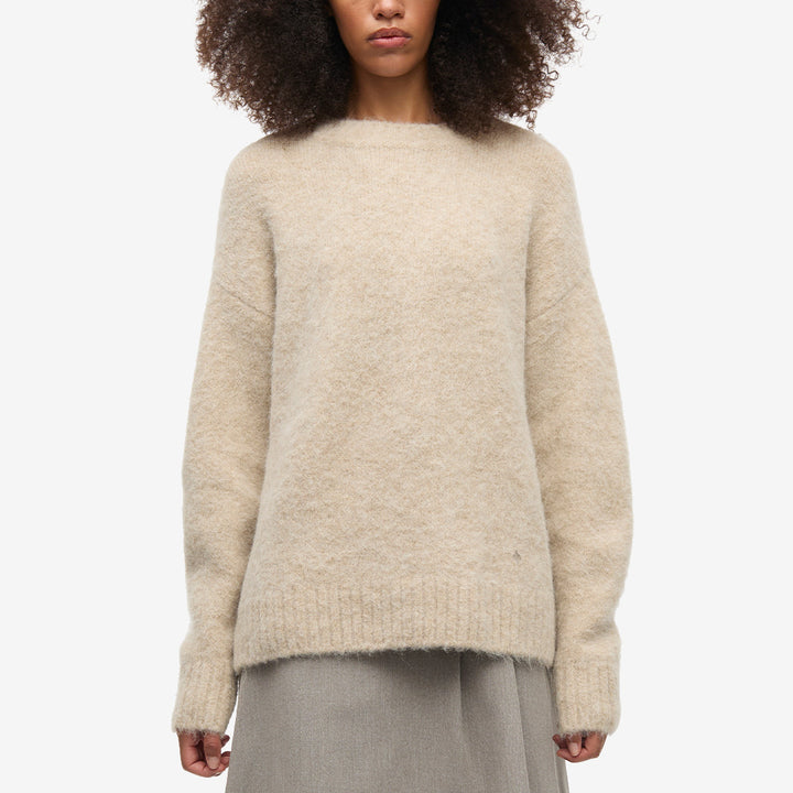 Samsøe Samsøe Sajeanne Sweater stickad tröja för dam i Blush, tillverkad i en mjuk alpackablandning.
