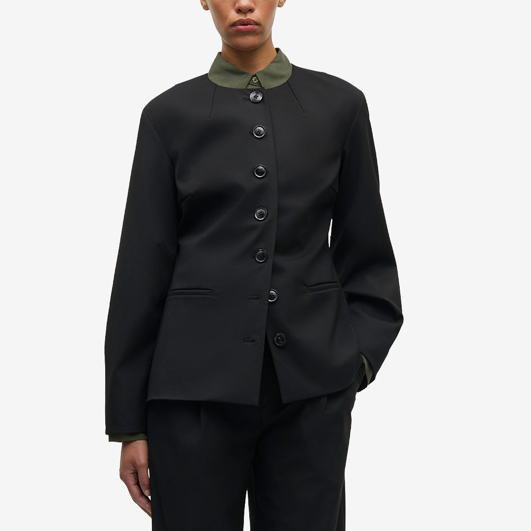 Samsøe Samsøe Sarhino Blazer kavaj för dam i Black med stilren design och återvunnet material.