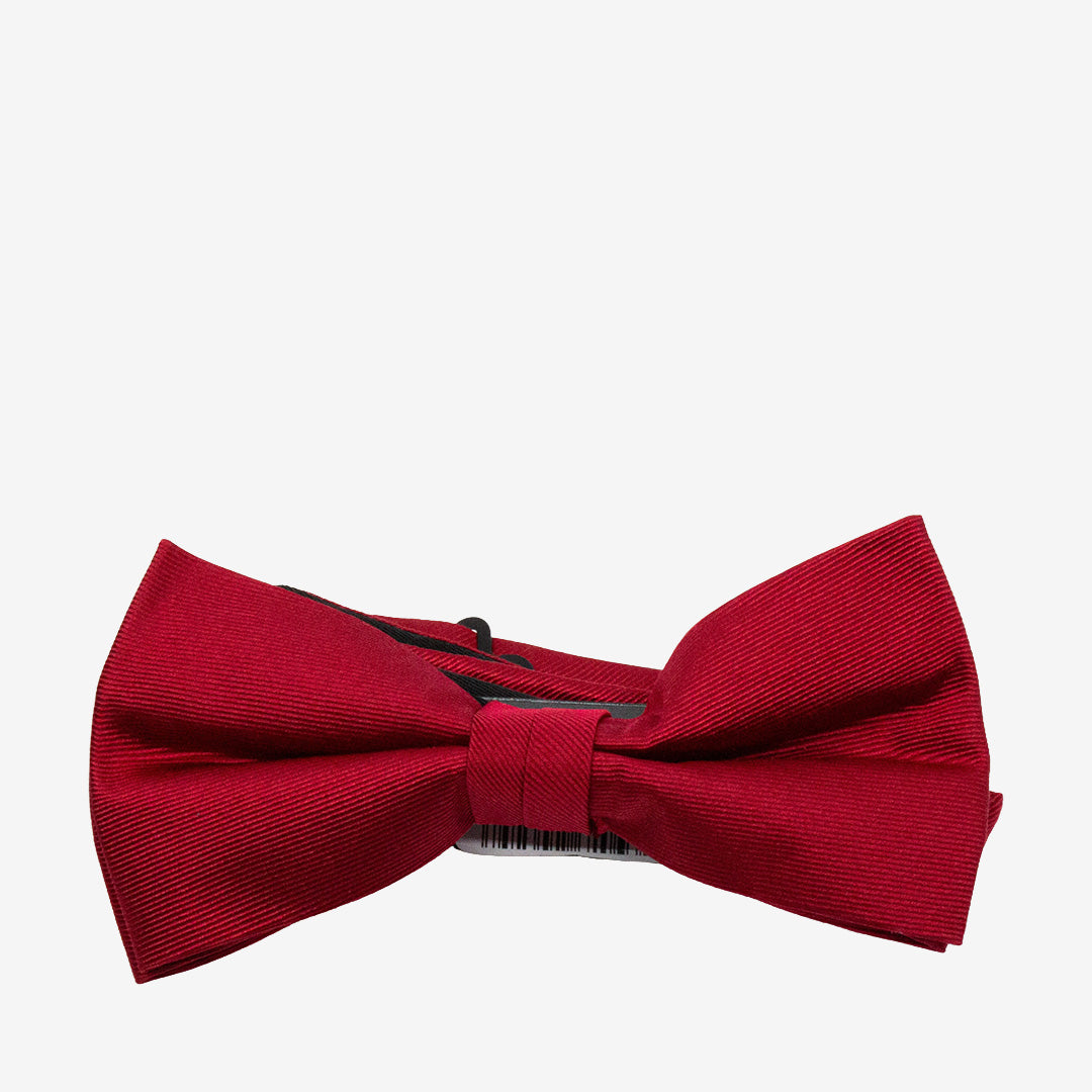 Seven East Fjelstrup Bowtie färdigknuten fluga i Red tillverkad i 100% siden.