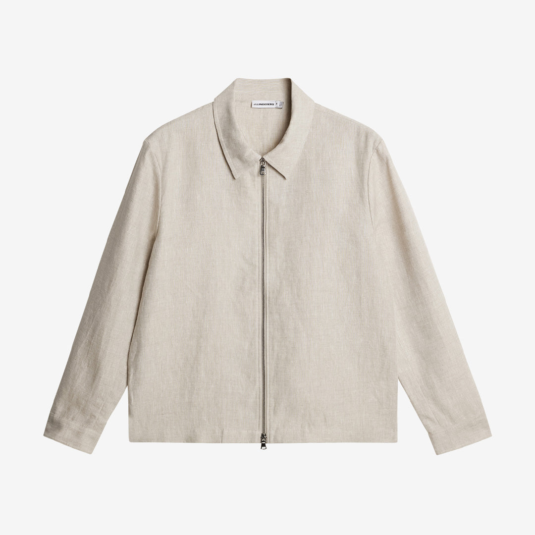 Julius Drape Linen Overshirt i 100% linne, färg Moonbeam, modell FMOS15747