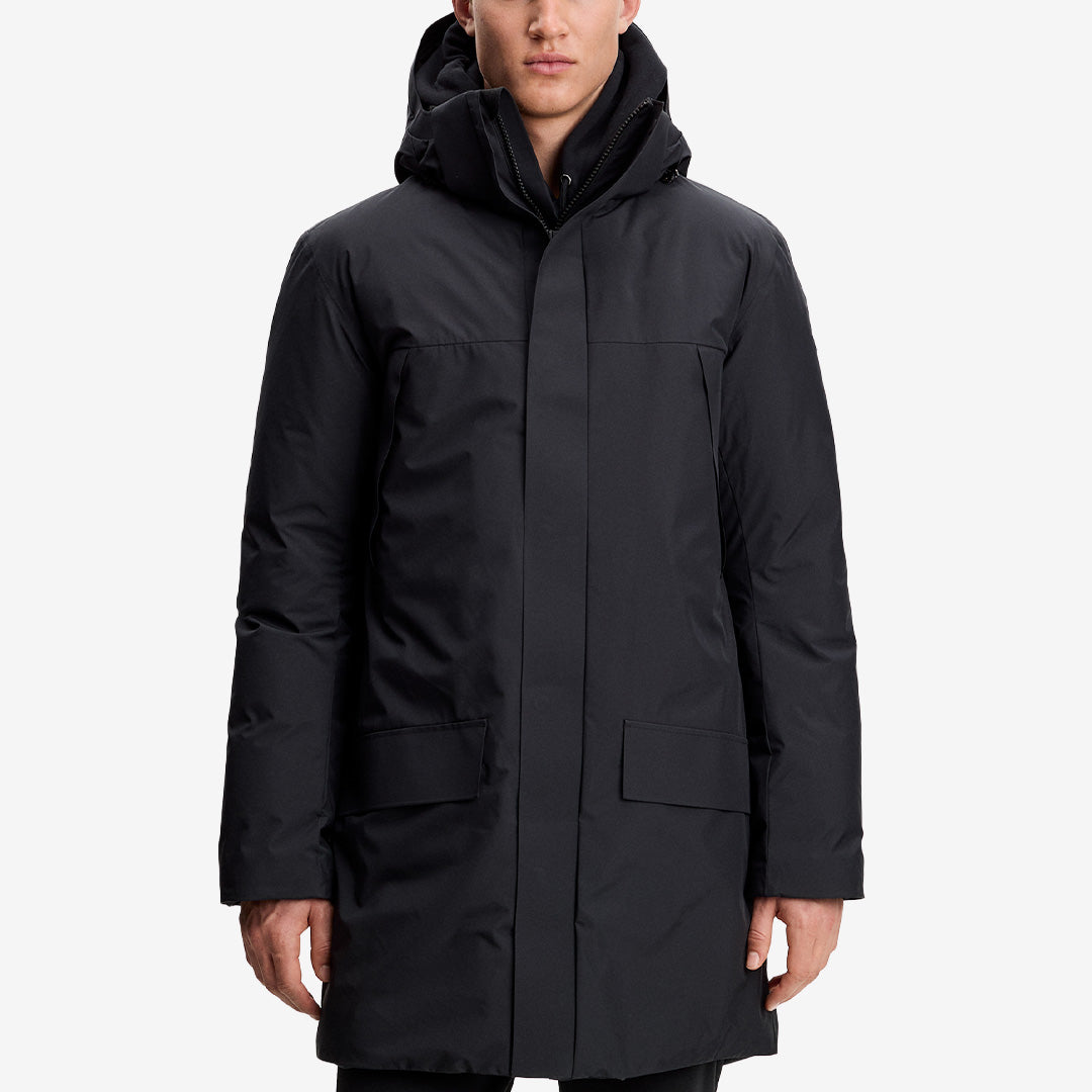 J.Lindeberg Alon Down Parka svart dunparkas för herr i återvunnen polyester