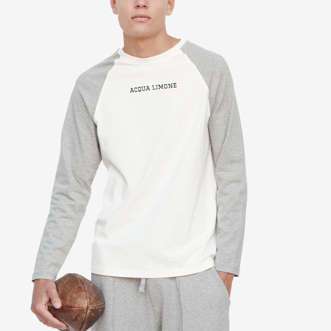 Långärmad Ecru t-shirt med grå detaljer och AL1979 brodyr från Acqua Limone