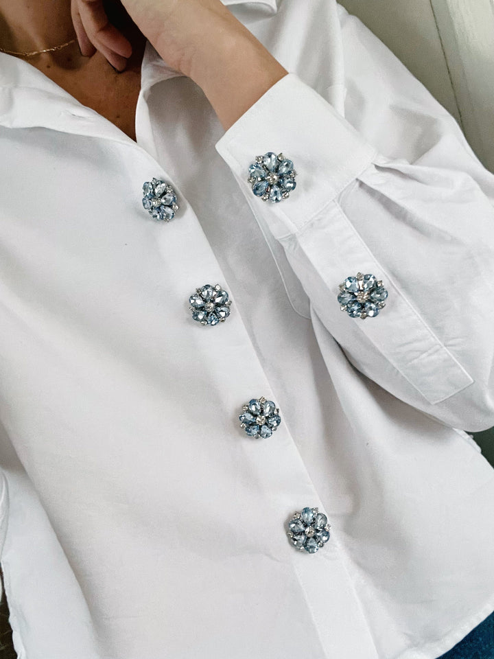 Knapp-smycke Hollie i ljusblå och silver från The Shoelace Brand