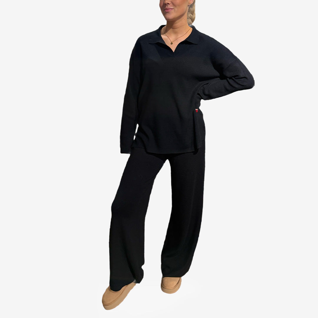 Lounge set v-neck svart LC110 med topp och nederdel i mjuk stickad kvalitet.