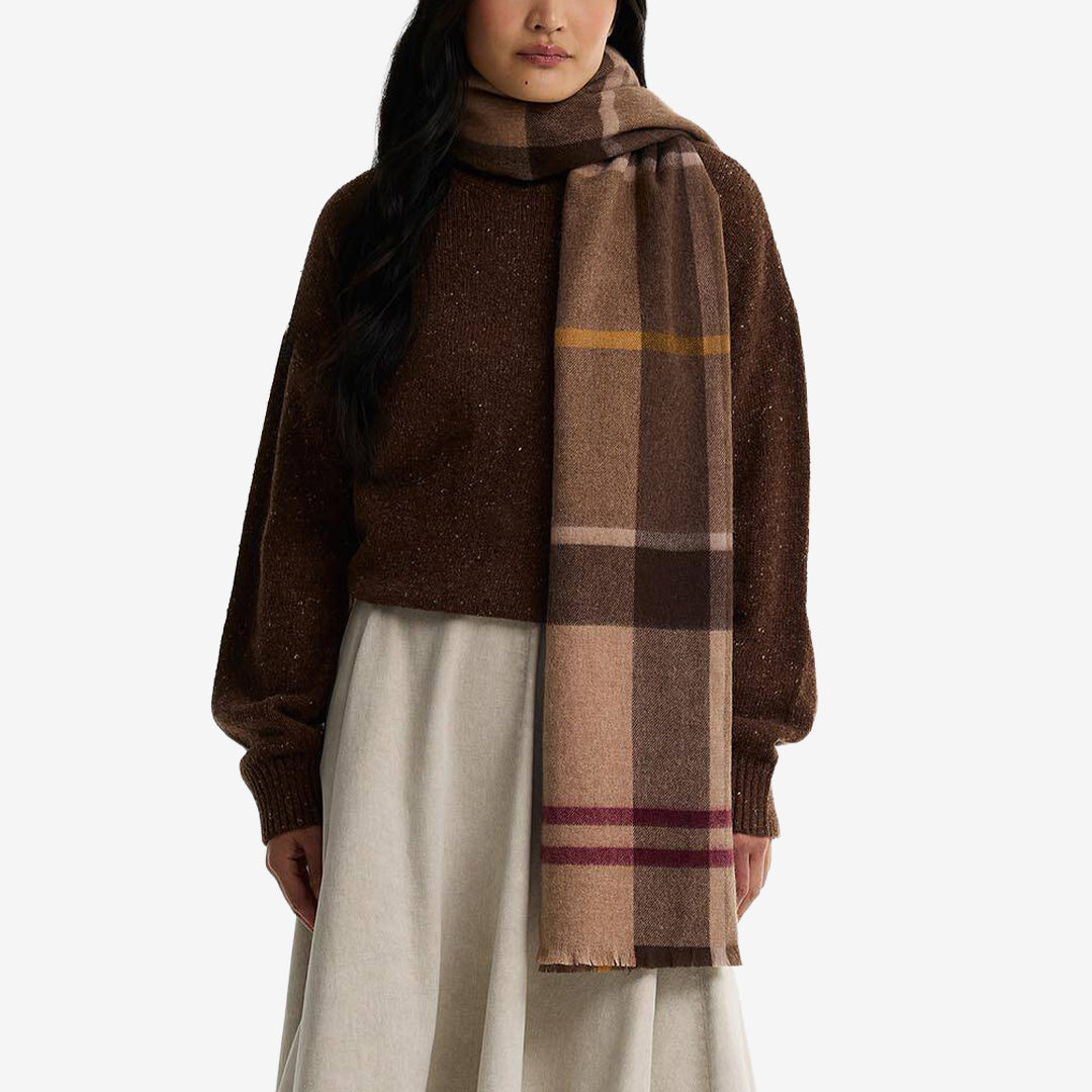 Barbour Rosefield Tartan Scarf halsduk i Muted Tartan tillverkad i 100% lammull med fransar.