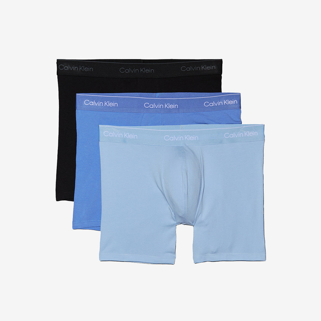 3-pack Calvin Klein kalsonger i svart och blått med stretch och bekväm passform, LV00NB4394