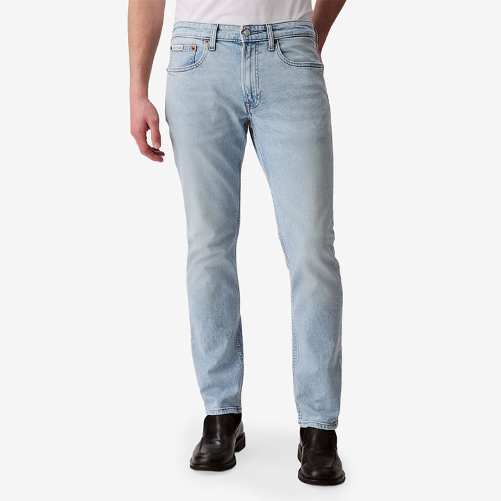 Calvin Klein Slim Marbled Beacon denimbyxa med slim passform i blå tvätt