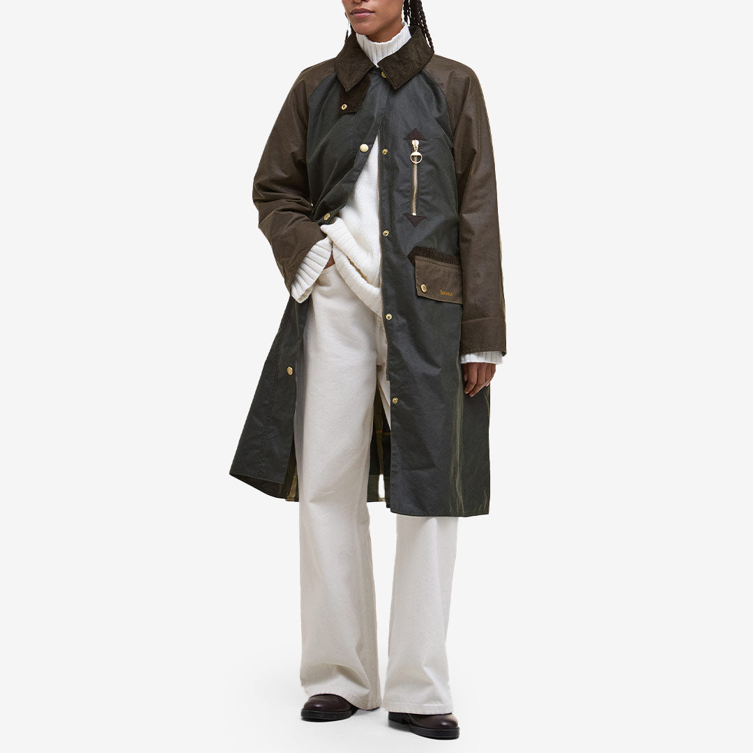 Barbour Evette Wax Jacket – vaxad car coat i Fern/Beech/Ancient med tartanfoder och kartficka