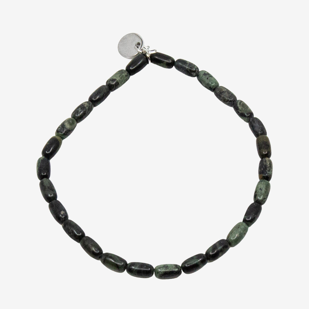 Seven East Bury Bracelet handgjort armband av ädelstenar i Green, cirka 19 cm i omkrets.
