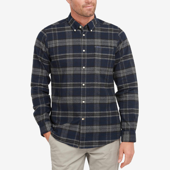 Barbour Betsom Shirt skjorta för herr i Grey Marl med klassisk design och tidlös passform.
