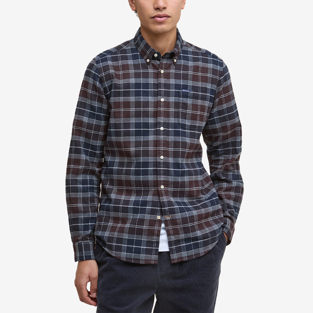Barbour Kyeloch Tailored Tartan Shirt – långärmad skjorta i fiskbensvävd bomull med tartanmönster