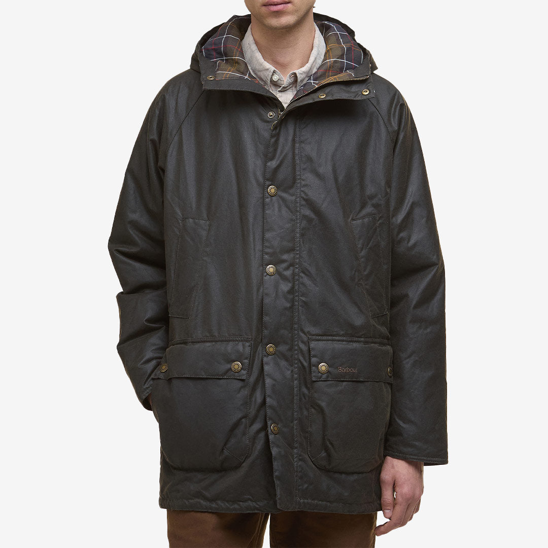 Barbour Bedale Wax Parka – olivegrön vaxad parkajacka med fast huva och tartanfoder