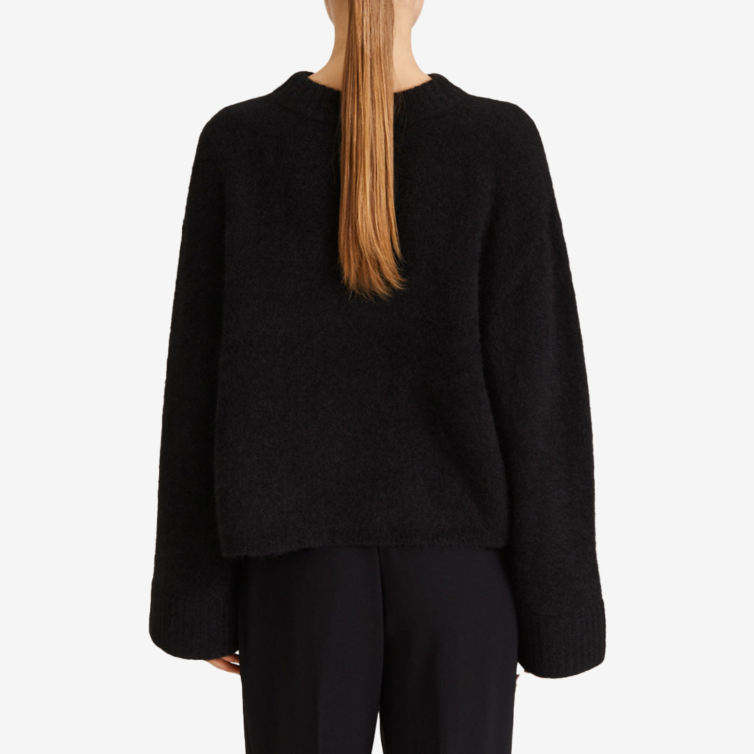 NICLAS SHORT SWEATER