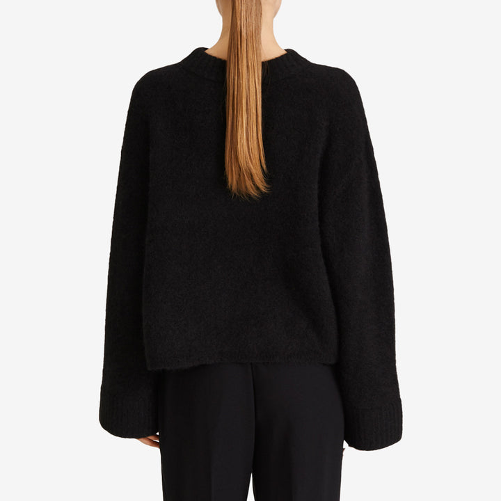 NICLAS SHORT SWEATER