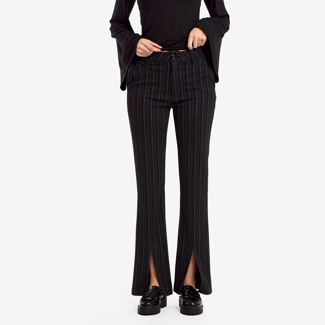 Alt bildtext
Rut & Circle Alessia Striped Pant dam Grey Black Stripe RUT-26-03-54