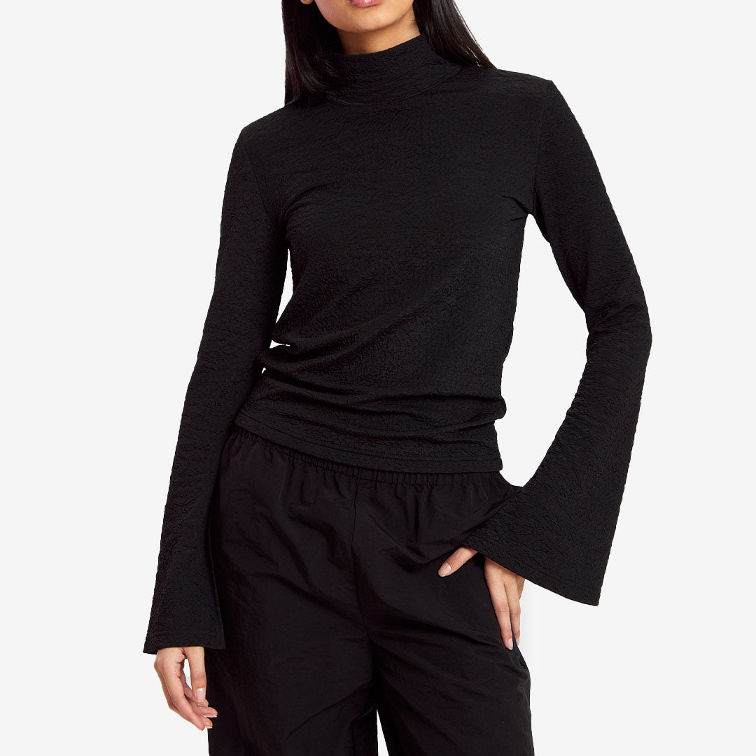 AYLA TURTLENECK TOP