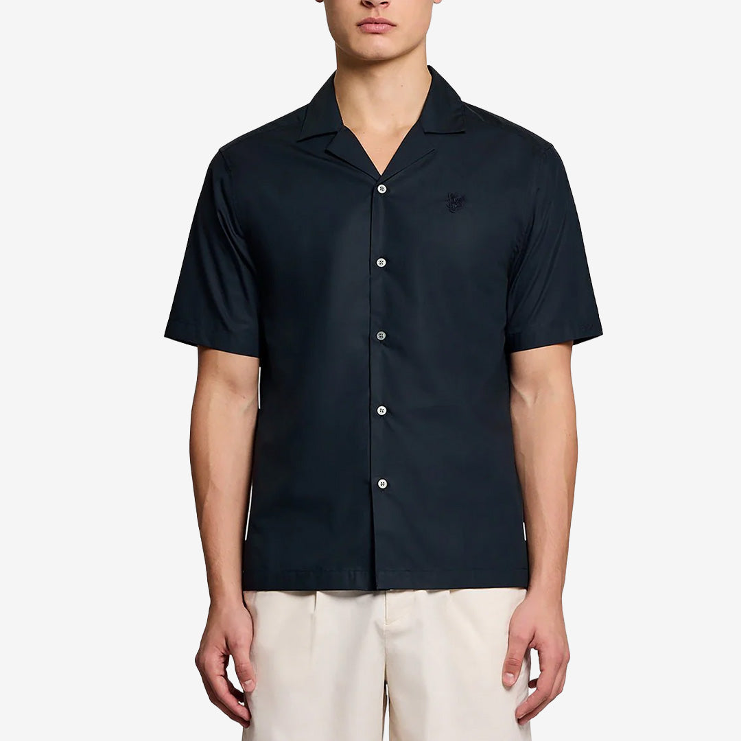 Revere Poplin Shirt i Carbon med revere-krage och avslappnad passform