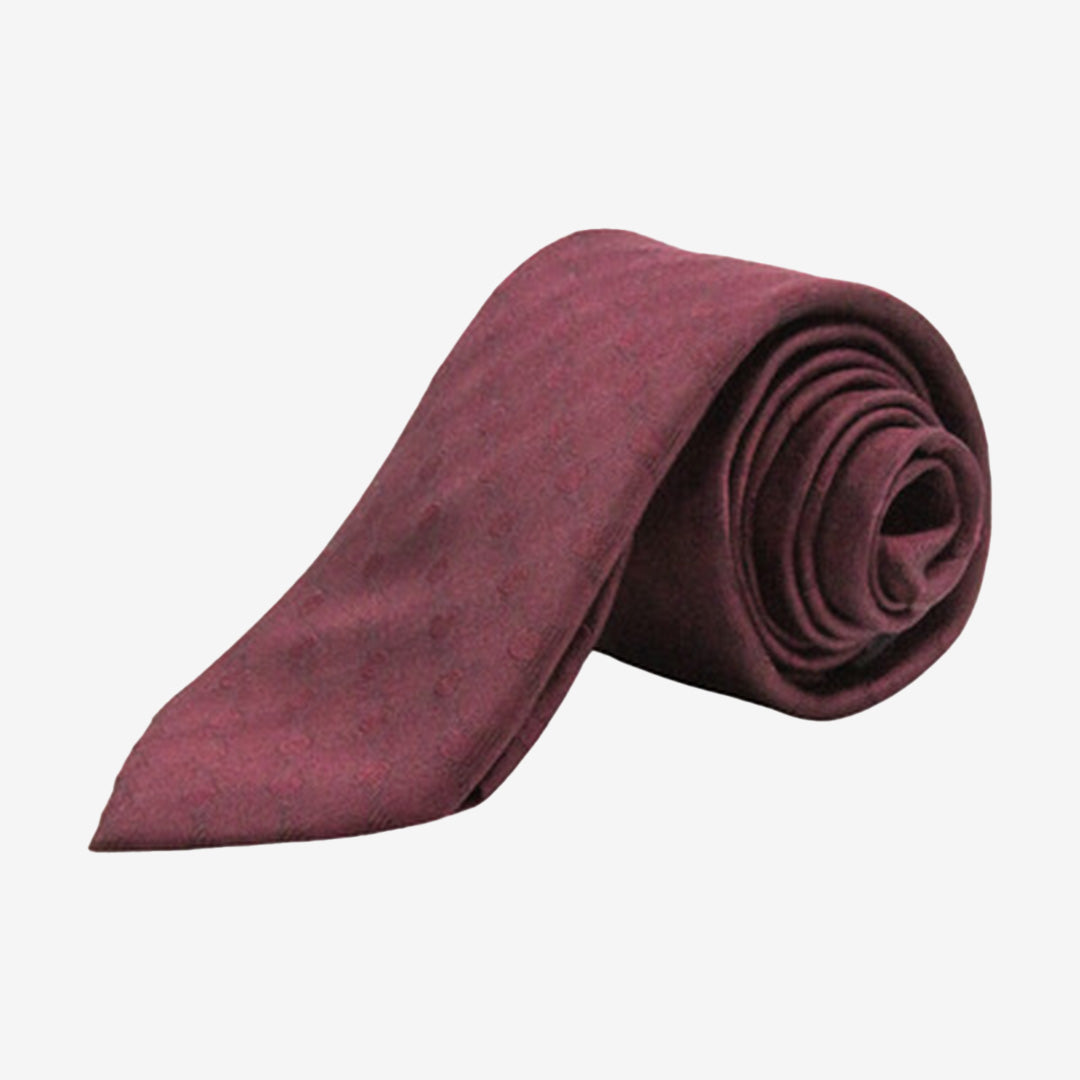 Vinröd sidenslips 7,5 cm bred, handsydd modell Siljan i 100% siden