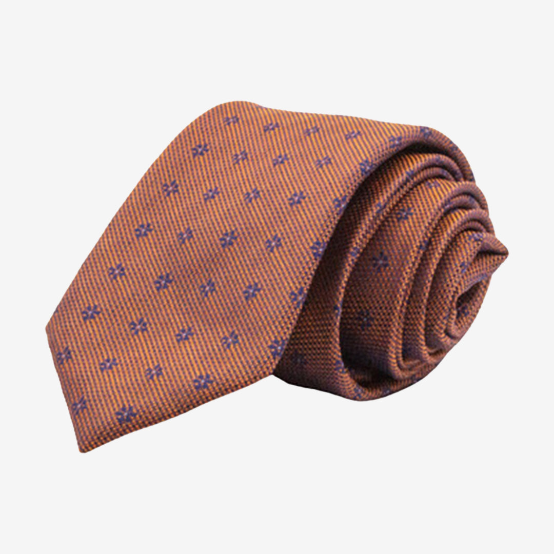 Rostfärgad sidenslips 7,5 cm bred, handsydd modell Hornavan i 100% siden