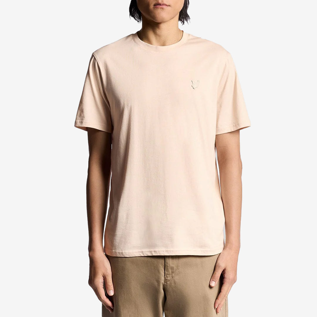 Lyle & Scott Superfine T-Shirt – svart t-shirt i superfine cotton med rund hals och örnlogotyp