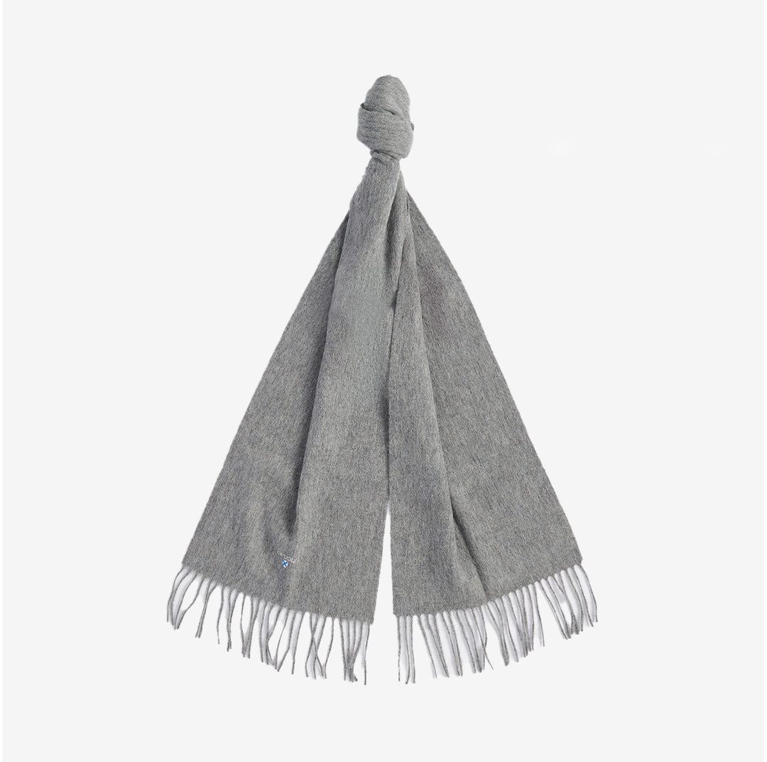 Barbour enfärgad halsduk i lammull i färgen Light Grey Marl